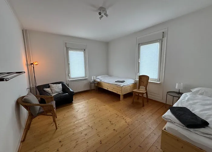 90qm 4-zimmer-wohnung - Friedrichstrasse شقة *