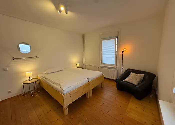 90qm 4-zimmer-wohnung - Friedrichstrasse شقة
